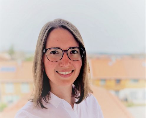 Dr. Lea Brösel